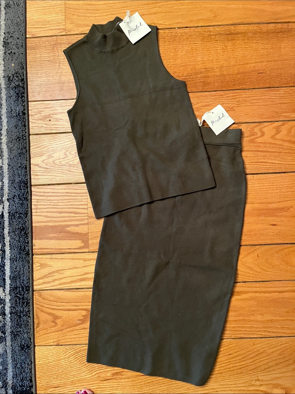 NWT Marled Sleeveless Mock Neck Knit Top & Pencil Skirt Set - Olive
